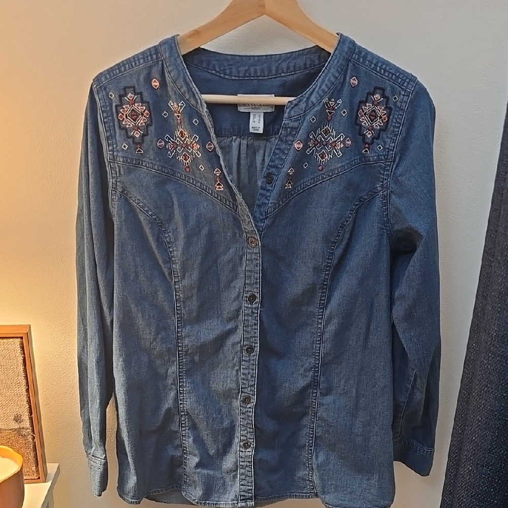 Embroidered Western Denim Button-Up Shirt Size Small